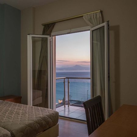 Grand Olympic Hotel Loutraki Zimmer foto